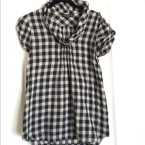 Navy & tan plaid tank.